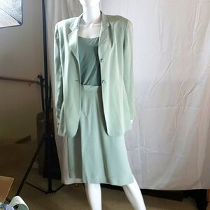 COPY - Skirt suit